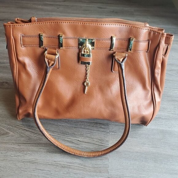 Purse - Picture 2 of 5